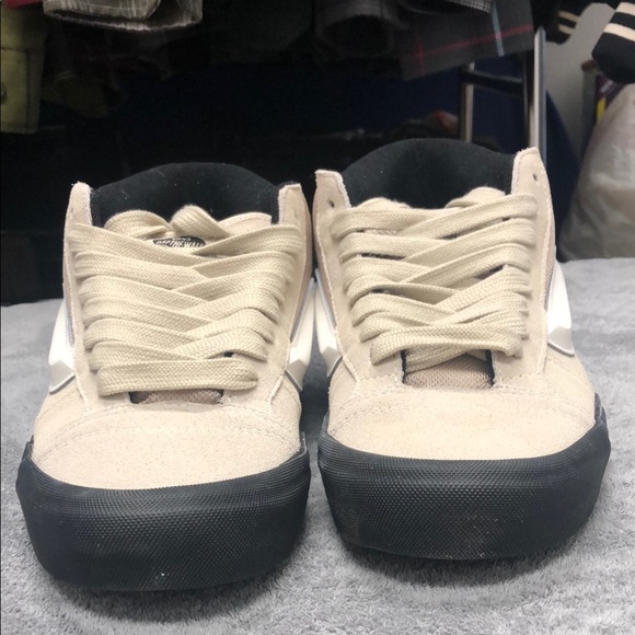 Vans Knu Mid Century Tan and Black Classic Sneakers - Picture 3 of 6